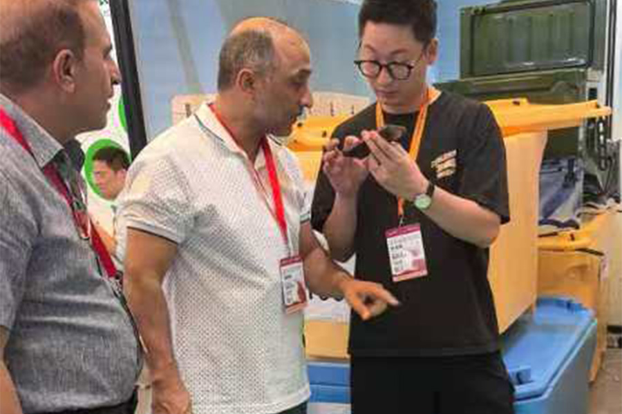 صورة جماعية للعملاء البرازيليين