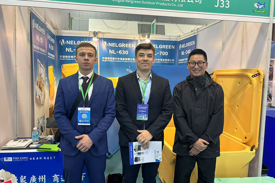 صورة جماعية للعملاء الروس